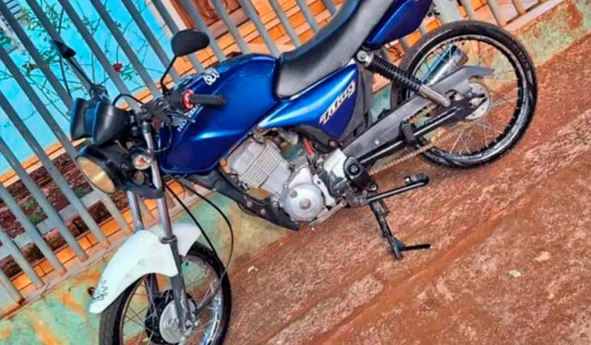 Motocicleta é furtada de trabalhador em Urai. Ajude a localizá-la