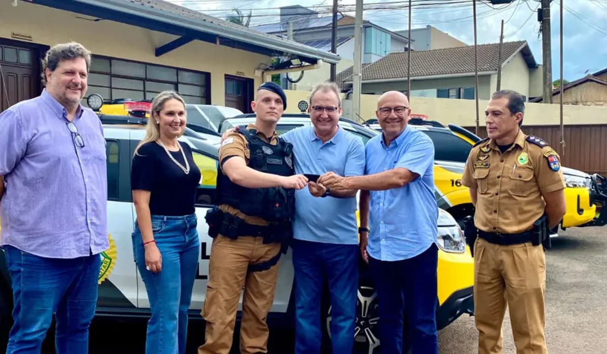 Cornélio procópio recebe viaturas em cerimônia no 18º batalhão