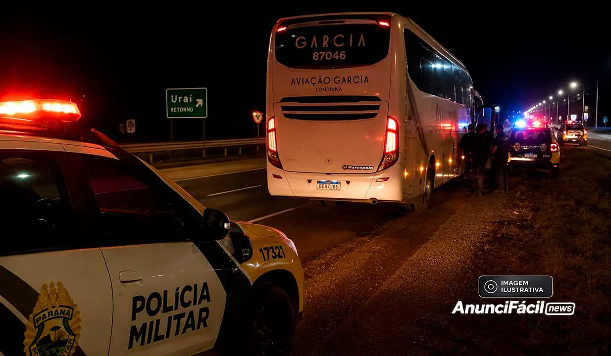 Criminosos armados assaltam ônibus na BR-369, em Uraí, e roubam celulares e pertences dos passageiros
