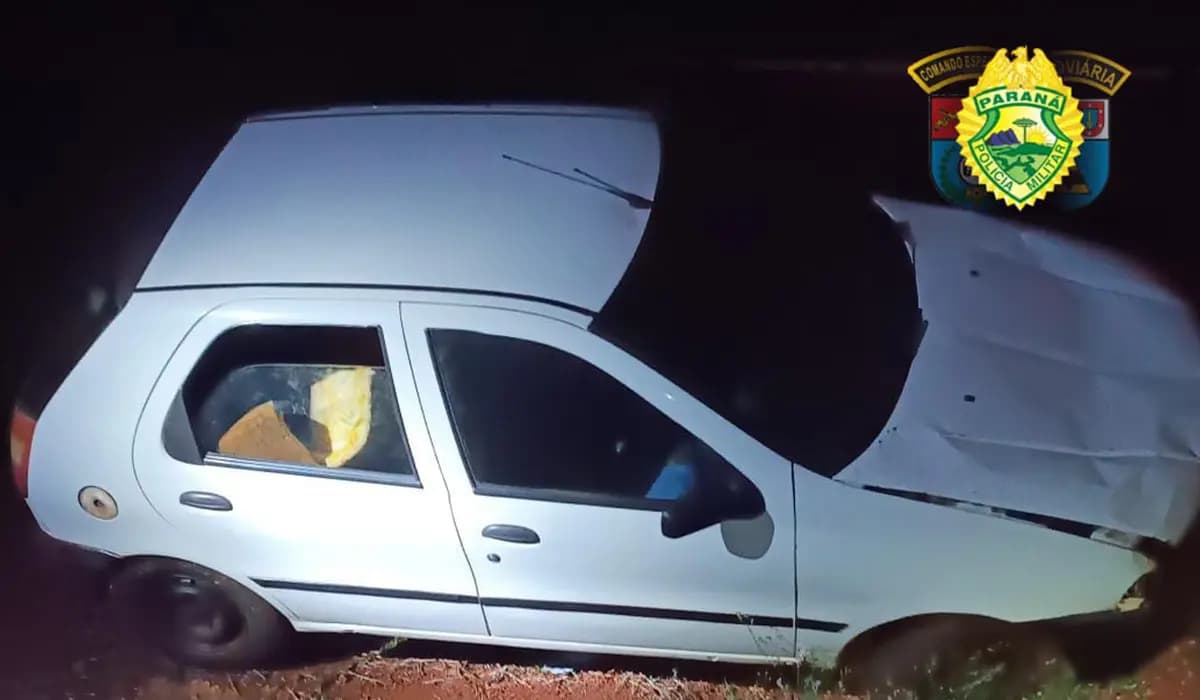 Veículo colide com barranco em Sertanópolis