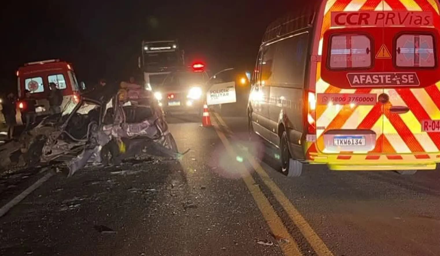 Acidente grave na PR-323 deixa um morto e uma mulher em estado delicado