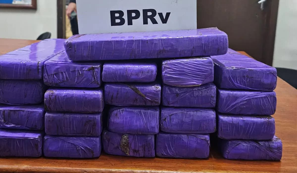 Drogas São Apreendidas pela Polícia Rodoviária Estadual na PR 855 em Bandeirantes