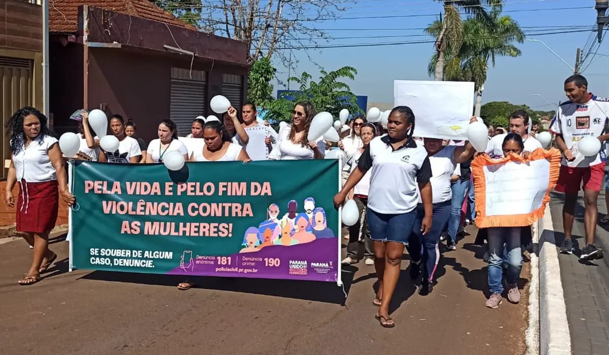 18º BPM participa da 2ª Caminhada do Meio-Dia no Dia Estadual de Combate ao Feminicídio