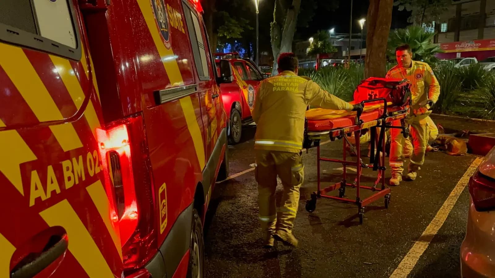 Homem sofre queda e fica ferido na Praça da Pedra em Cornélio Procópio