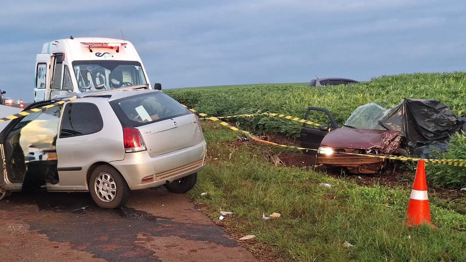 Acidente na BR 369 deixa três mortos em Cambará