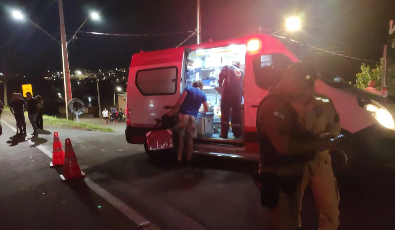 Colisão Frontal entre motos em Cornélio Procópio Deixa Dois Feridos na PR 160