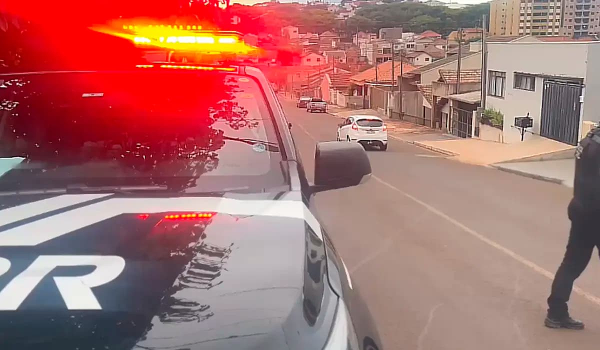 POLÍCIA CIVIL DE CONGONHINHAS RESGATA CRIANÇAS EM SITUAÇÃO DE RISCO