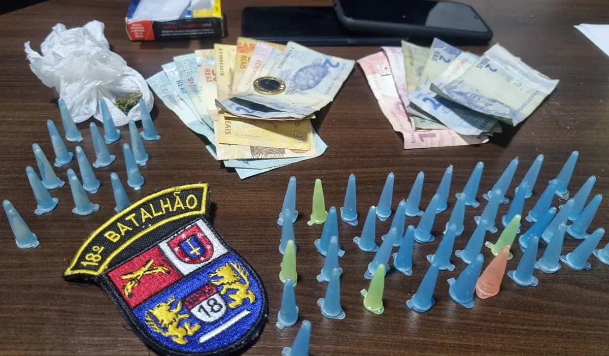 Suspeito de Tr4fico de Dr0gas é Detido com Coc4ína e Dinheiro em Nova Santa Bárbara