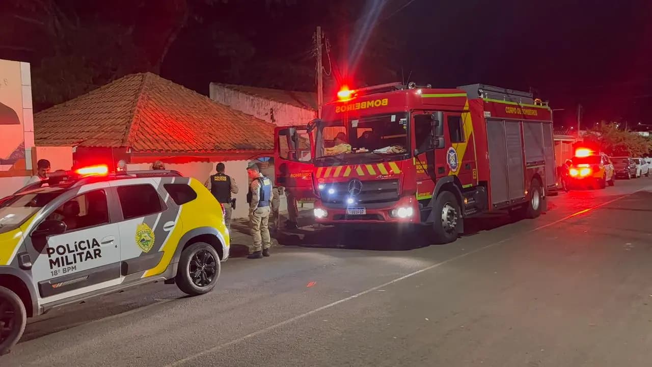 Princípio de incêndio em residência mobiliza bombeiros na Rua Amazonas em Cornélio Procópio