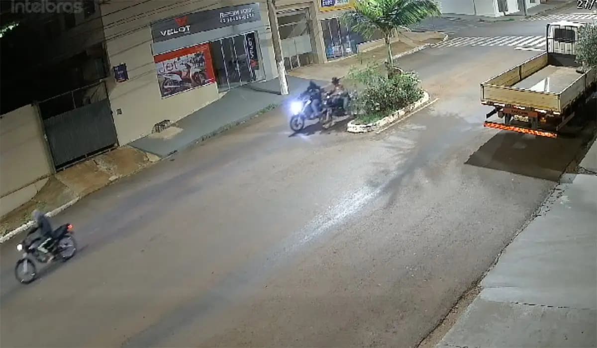Sete motocicletas são furtadas de loja em Cornélio Procópio