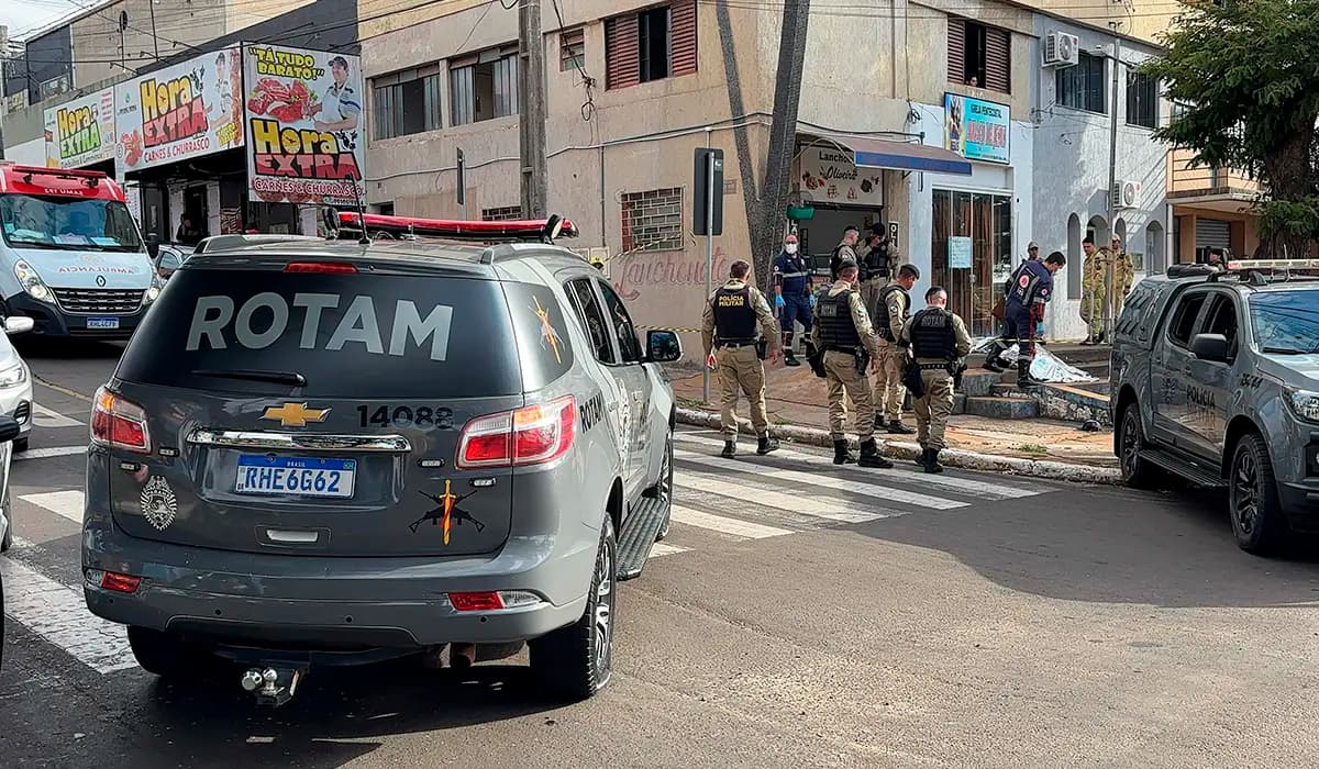 Homem é executado a tiros em Cornélio Procópio; Polícia encontra arma e vestígios em casa abandonada