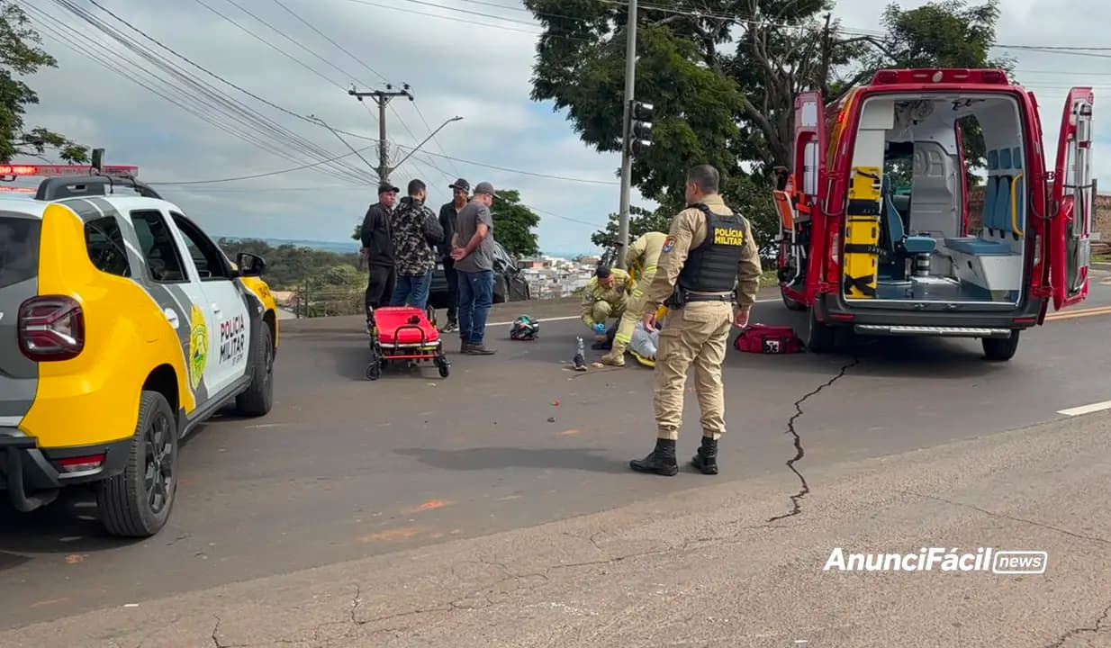 Mulher fica ferida após colisão entre duas motocicletas na PR-160, em Cornélio Procópio