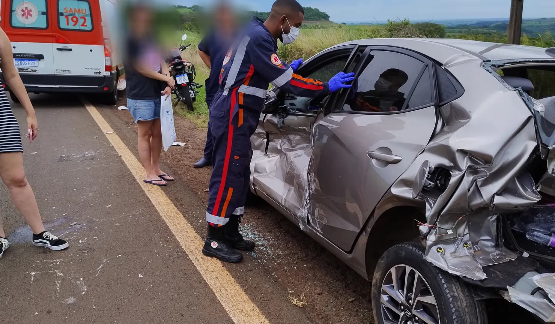 Colisão Longitudinal na PR-160 Envolve Carro e Caminhão em Cornélio Procópio