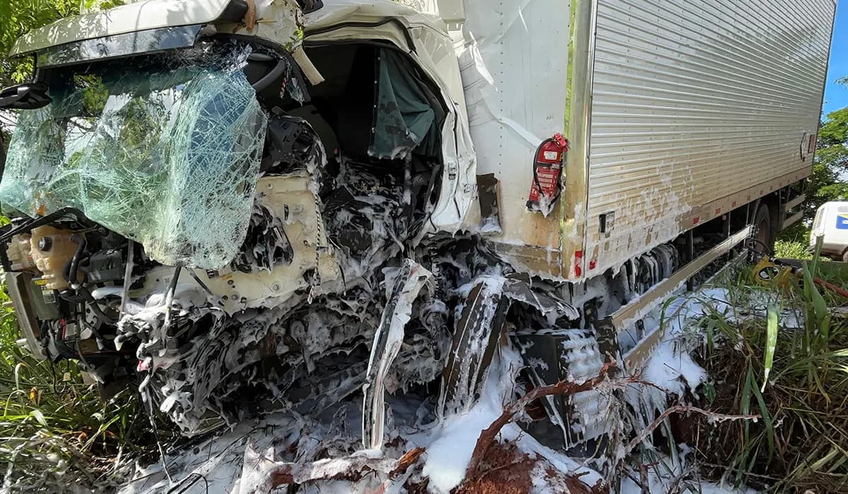 Motorista m0rre em grave acidente na PR-160 entre Cornélio Procópio e Nova Fátima