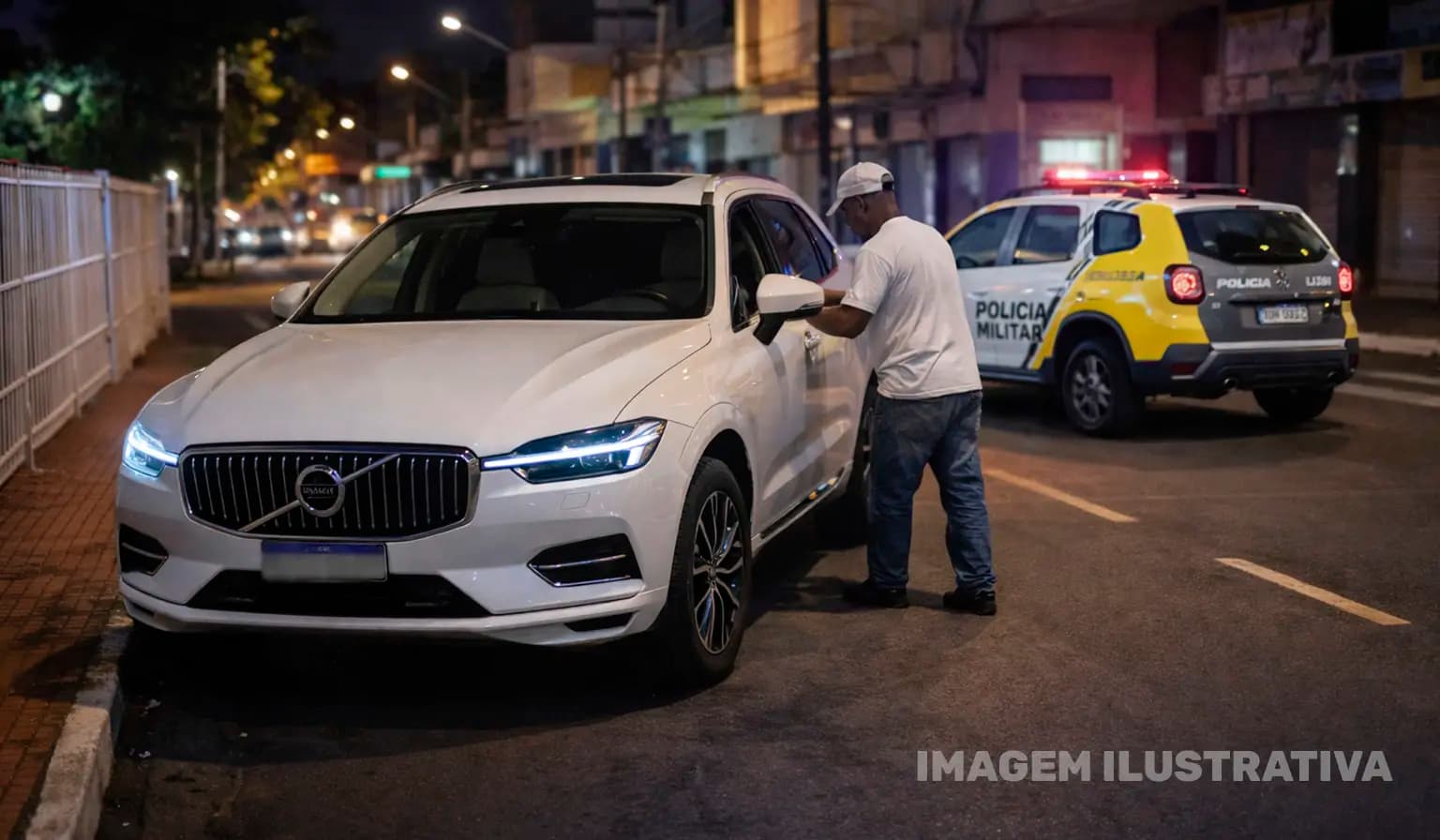 Veículo Volvo XC60 é furtado em via pública em Assaí