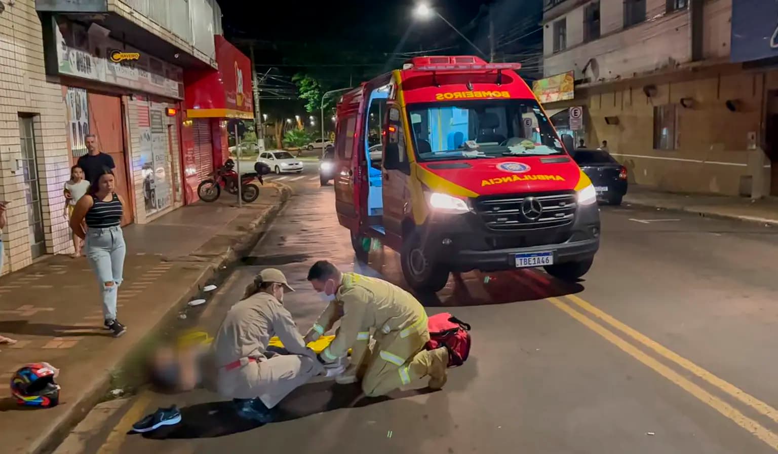 Motociclista fica ferido após colisão e outro condutor foge em Cornélio Procópio