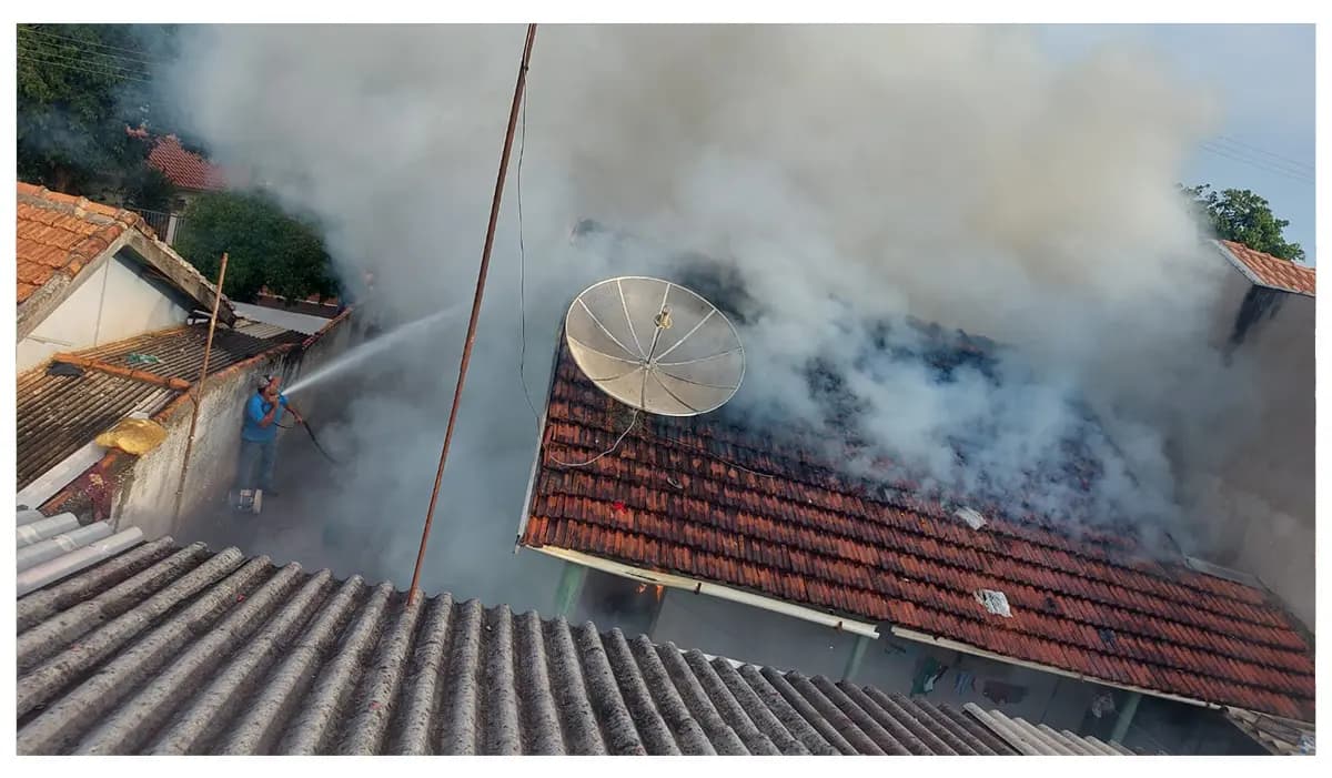 Homem é preso após agredir esposa e incendiar residência em Leópolis