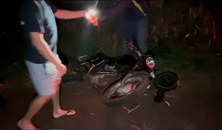 Motociclista fica ferido após ser atingido por carro na PR-160 entre Cornélio e Leópolis