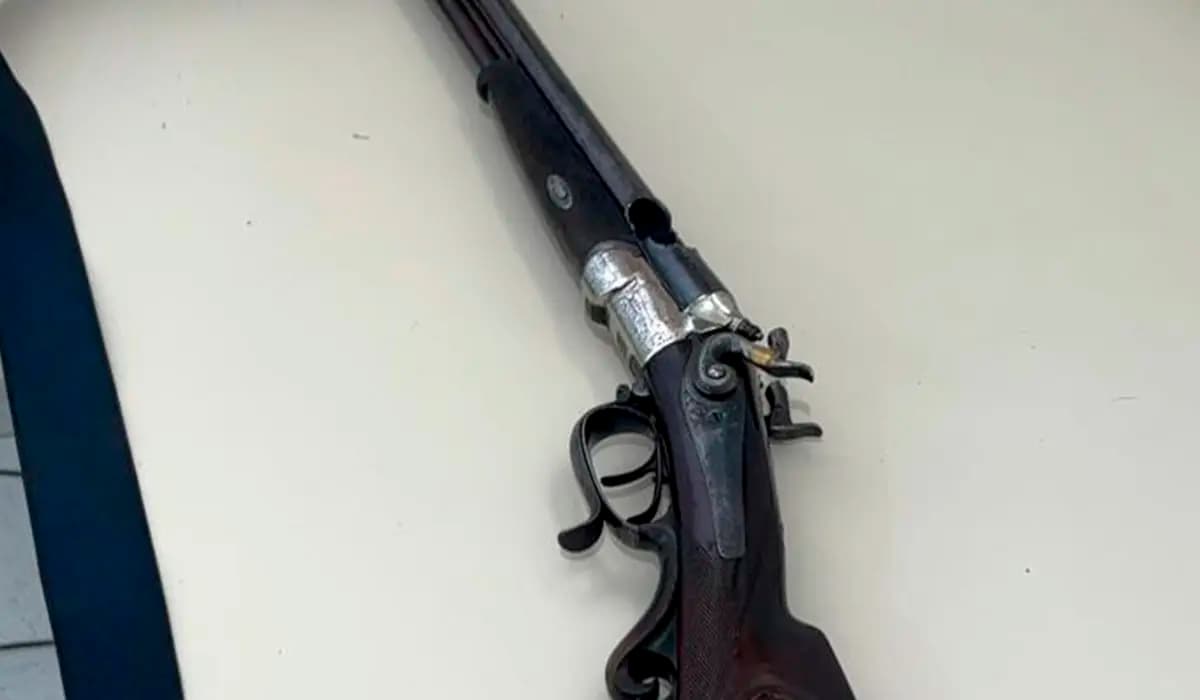 Idoso fica gravemente ferido após falha em arma durante abate de animal em Cornélio Procópio