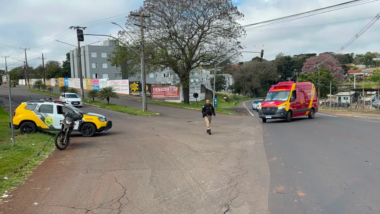 Mulher fica ferida após colisão entre duas motocicletas na PR-160, em Cornélio Procópio