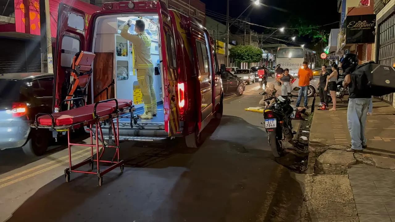 Motociclista fica ferido após colisão e outro condutor foge em Cornélio Procópio
