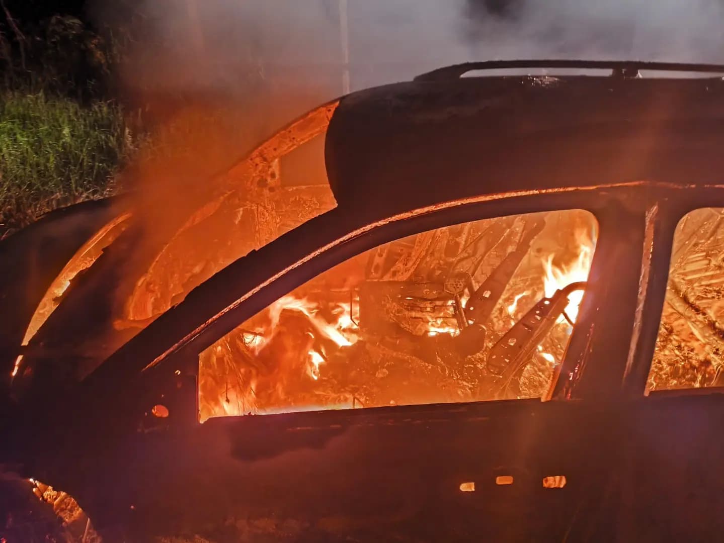 VEÍCULO INCENDIADO APÓS APROPRIAÇÃO INDEBITA EM RANCHO ALEGRE