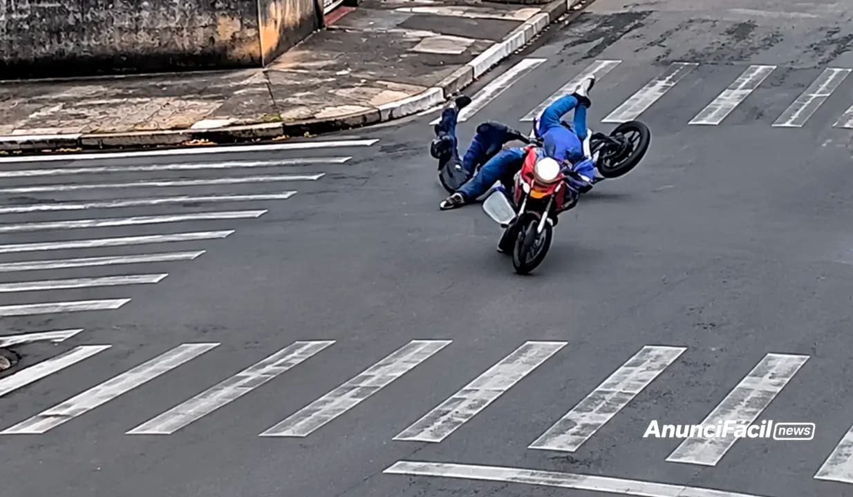 Colisão entre duas motocicletas deixa um ferido em Cornélio Procópio