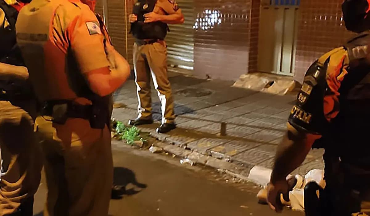 Motociclista Embriagado Ameaça equipe Polícial Após Queda de Moto em Cornélio
