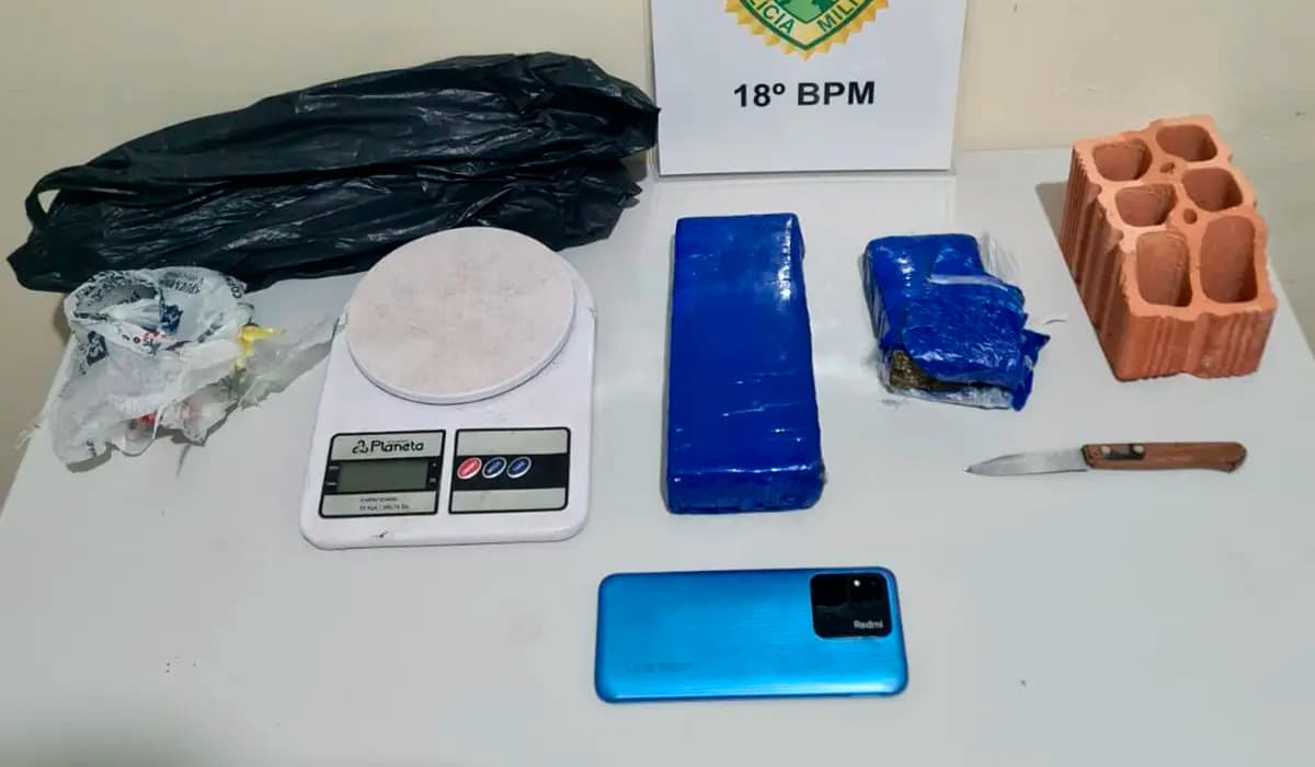 Homem é preso por roubo e tráfico de drogas em Santa Mariana; vítima sofreu ferimentos na cabeça após agressão com tijolo
