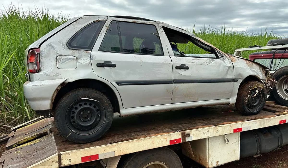 Colisão seguido de capotamento na PR-436 deixa vítima ferida em Bandeirantes