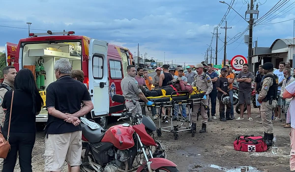 Colisão Entre Carro e Moto na PR-160 Deixa Duas Pessoas Feridas em Cornélio Procópio