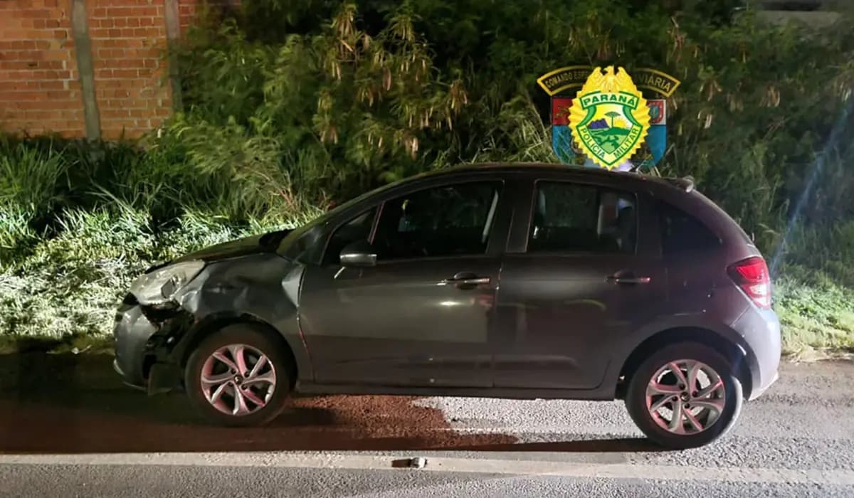 Motociclista abandona passageiro ferido após colisão com carro em Cornélio Procópio