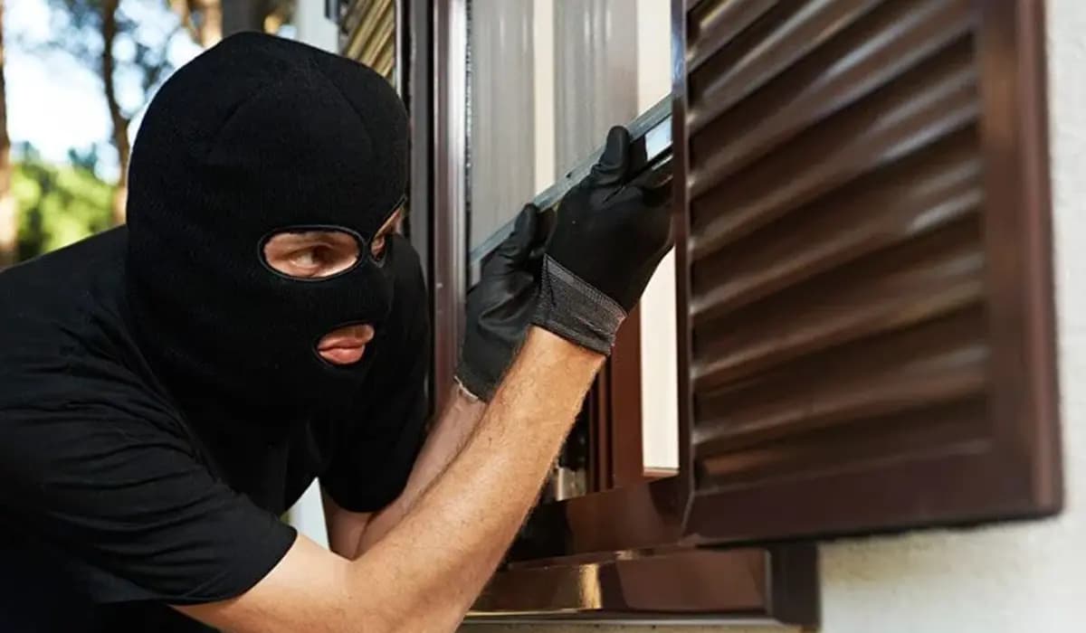 Residência é alvo de furto enquanto moradora trabalhava em Cornélio Procópio
