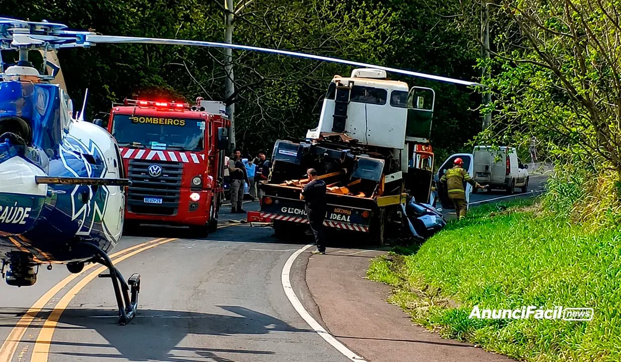 Duas pessoas morrem e uma fica gravemente ferida em acidente na PR-436, entre Abatiá e Ribeirão do Pinhal