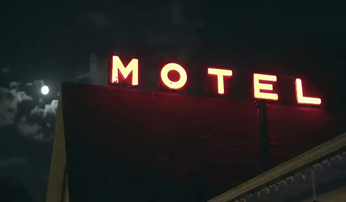 Farra em motel acaba com todos integrantes na delegacia em Cornélio Procópio