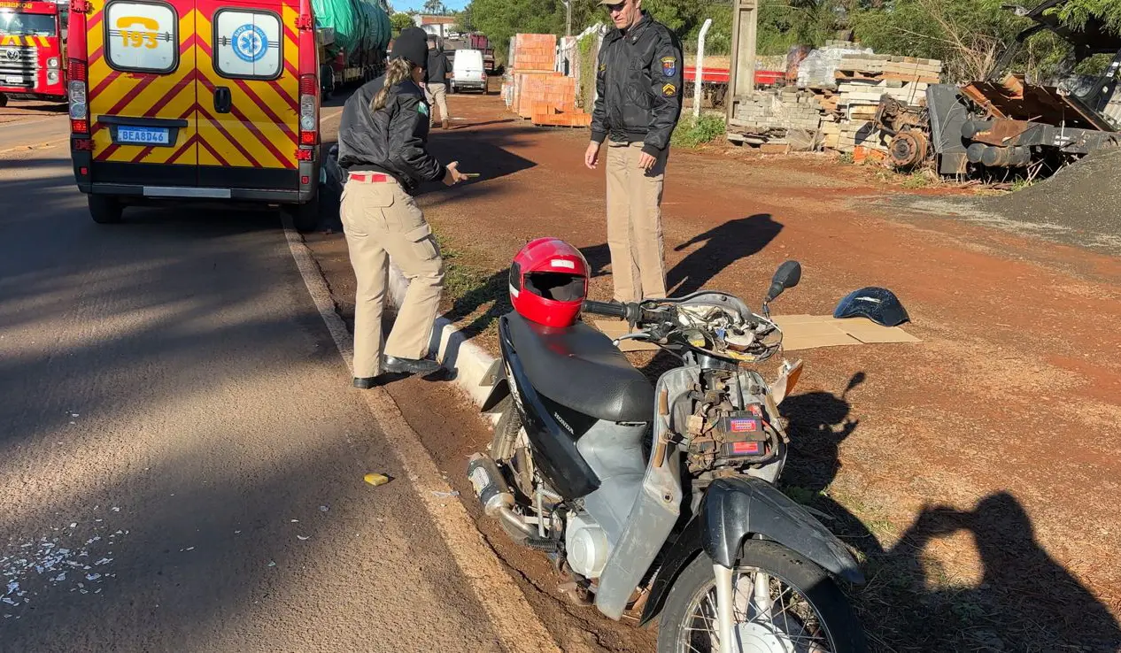 Motociclista fica ferido em colisão com Saveiro na PR-160, em Cornélio Procópio