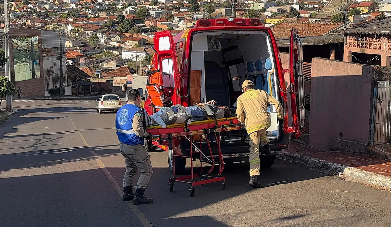 Jovem de 18 anos fica ferida após colisão entre motocicletas em Cornélio Procópio