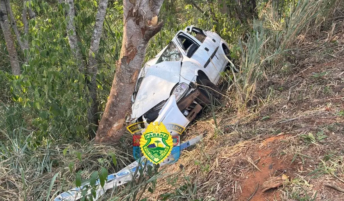 Acidente na PR-439 em Santo Antônio da Platina deixa condutor ferido