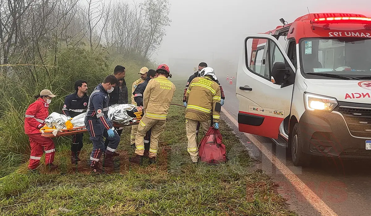 Saída de pista seguida de capotamento deixa mulher ferida na BR-369, em Cornélio Procópio