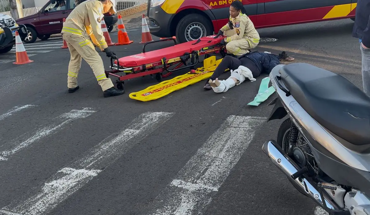 Colisão entre motocicletas mobiliza Corpo de Bombeiros em Cornélio Procópio na manhã desta segunda-feira