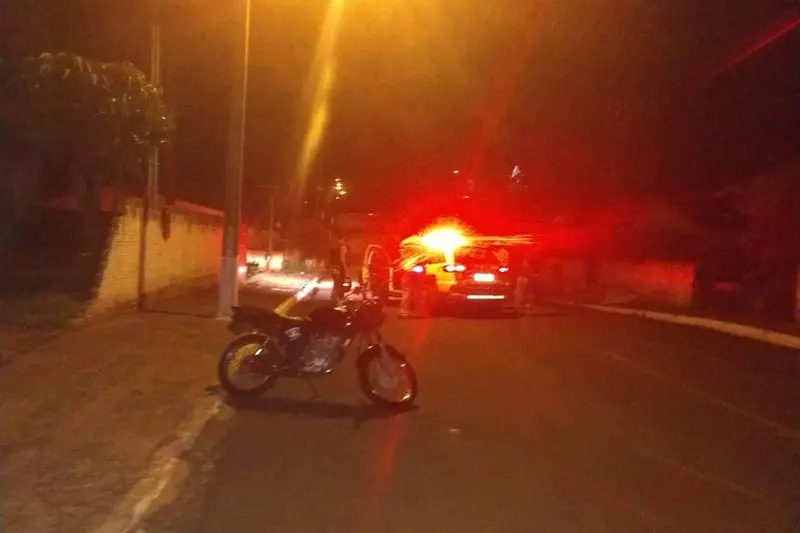 Condutor de Motocicleta Sem Placa e Retrovisores é Preso em Congonhas Após Acompanhamento