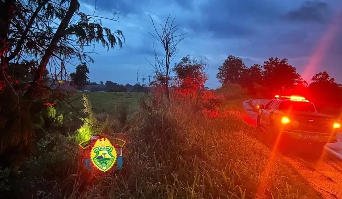 Capotamento na PR-092 deixa duas pessoas feridas entre Siqueira Campos e Wenceslau Braz