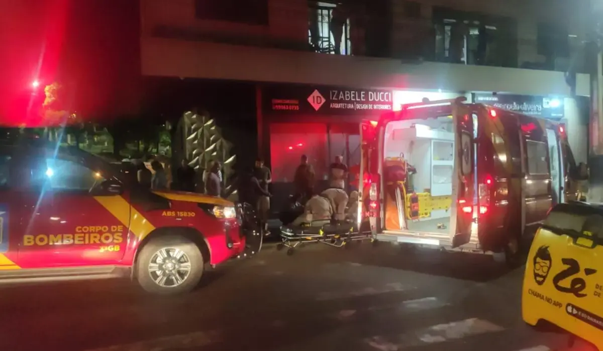 Motociclista foge depois de colisão com bicicleta em Cornélio