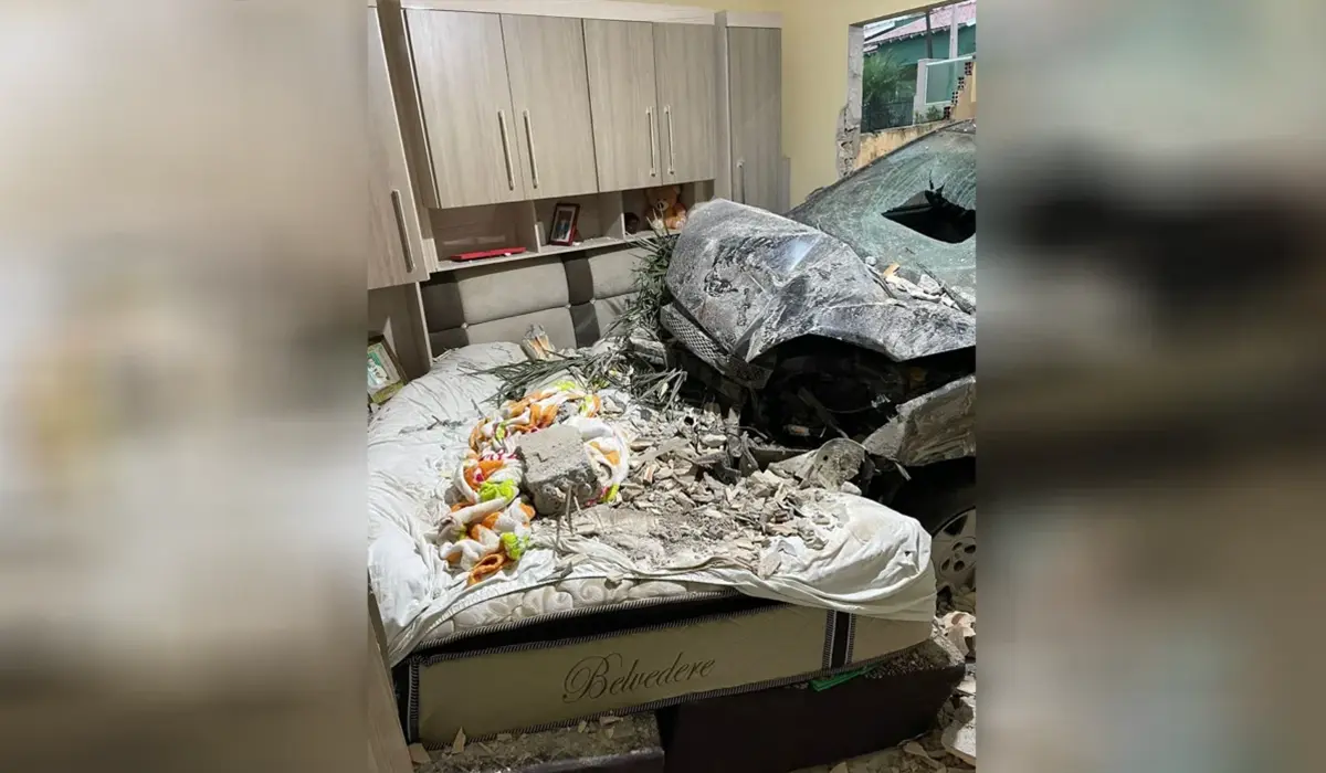 Veículo Desgovernado Invade Residência e Causa Ferimentos Leves em Barra do Jacaré-PR