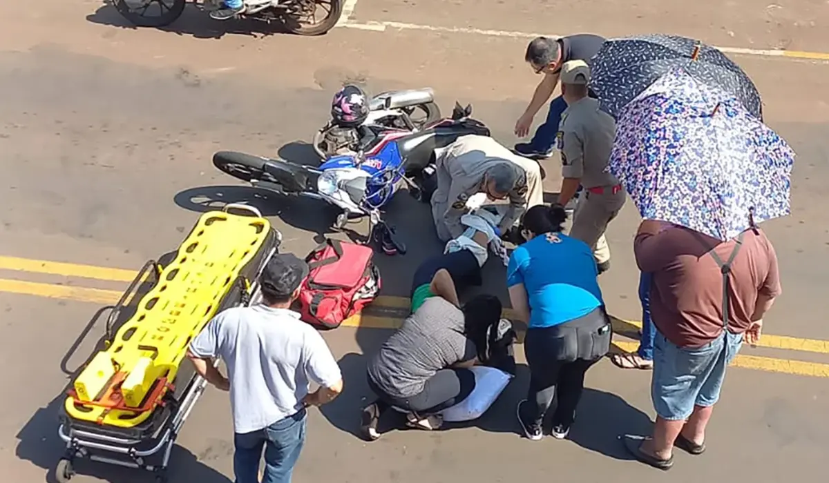 Veja vídeo – Acidente na Sexta-feira Deixa Mulher com Possíveis Fraturas e motociclista fugiu em Cornélio Procópio