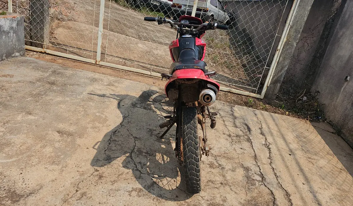 São Jerônimo da Serra: Motociclista é preso com veículo irregular durante patrulhamento