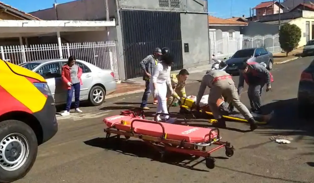 Idoso de 66 anos cai e sofre ferimento na cabeça ao tentar apartar briga de cães em Cornélio Procópio