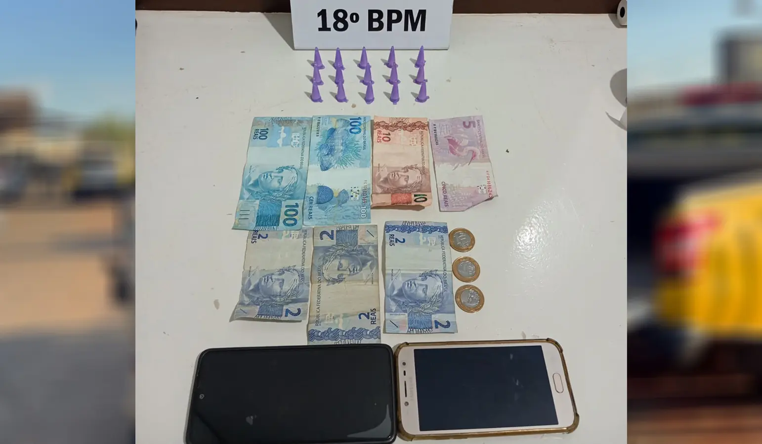 Dois homens são detidos com cocaína em bar durante ação da PM em Andirá