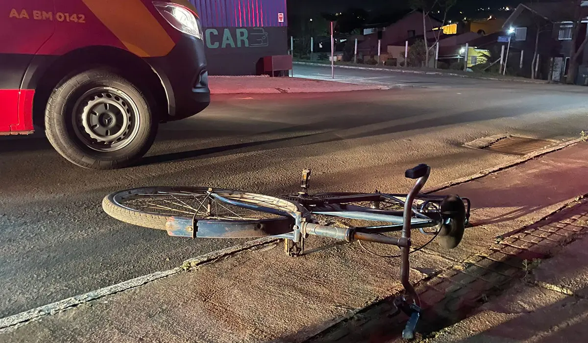 Criança de 10 Anos sofre acidente de bicicleta e é encaminhada para Santa Casa de Cornélio Procópio 